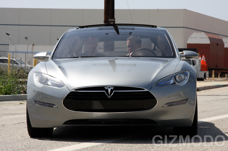Illustration for article titled Tesla Model S Electric Sedan Prototype Has a Giant Touch Dashboard